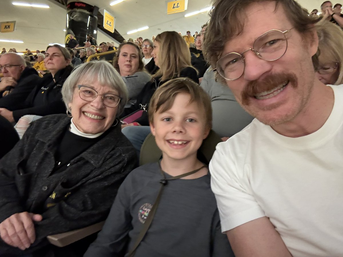 Benjamin Hassman tweet media