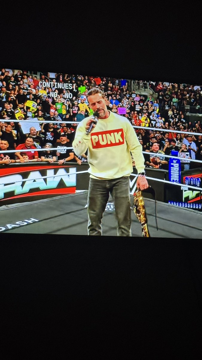 I need this jumper on Euroshop <a href="/WWE/">WWE</a> <a href="/CMPunk/">player/coach</a> #WWERaw