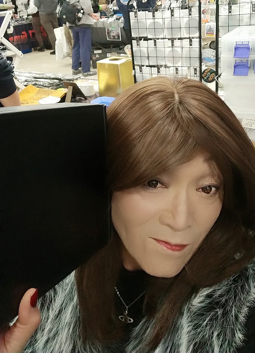 ShioKroom7114's tweet image. 昨日GETしたCRAZYMEET
のMA1 めっちゃかっこいい♥
それと欲しかった
KRYTACのMAXIM９も
くじ引き1回で引き当てるなんて幸せすぎました😍
爆裂祭　最高〜💖
#CRAZYMeaT
#LayLax 
#第１８回爆裂祭2025