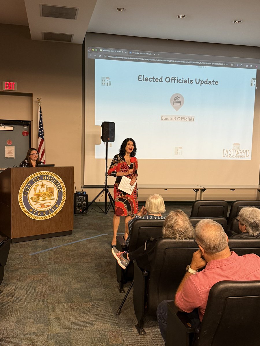 Eastwood is a standout #SD6 neighborhood.

I joined <a href="/eastwoodhouston/">Eastwood Civic Association</a> this evening for a legislative update and a lively discussion. Thanks for having me!