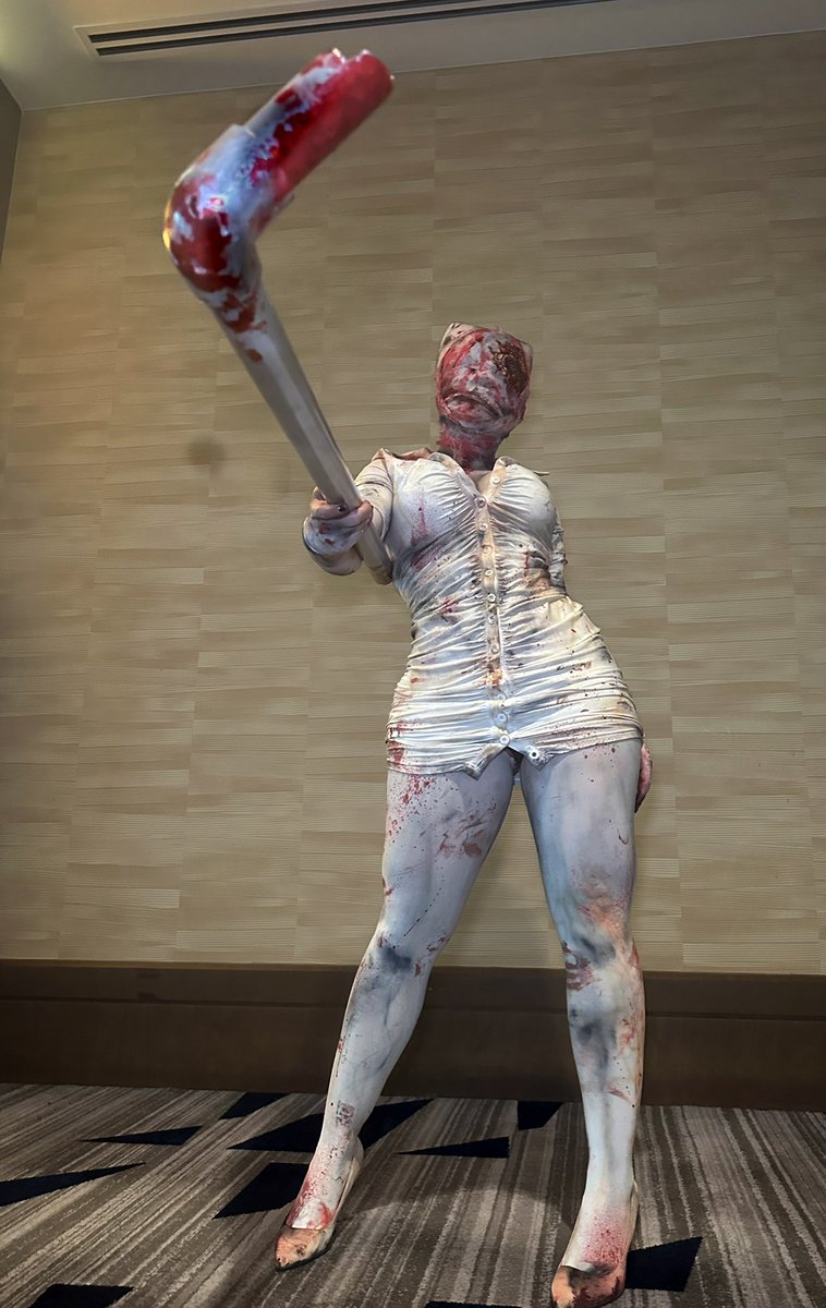 NPC_Chick's tweet image. Silent hill nurse while at Spooky Empire #horror
