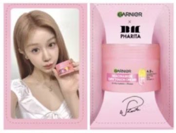 これトレカ欲しすぎるけど、日本からどうやって買えるのかな🥹🥹