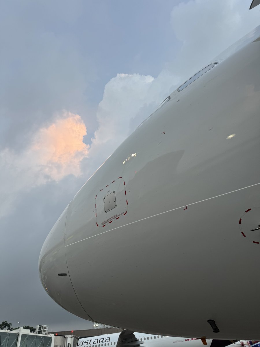 tweetpratikm's tweet photo. Last time I flew to Dhaka was in August 2024. I wonder if that new terminal is ready. Anyway off to Dhaka today on #VTTNU #a320Neo with a flying time of 2hrs32mins, covering a distance of 1092nm @ FL370 m.78. We have CBs all around the vicinity of the airport today morning ( Very unusual weather ). #airbus #a320Neo #lifeontheramp #cfm #leap1a #ai2183