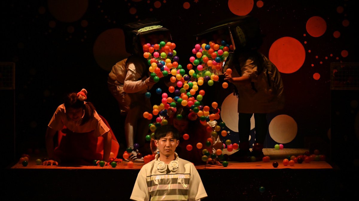 TOPPOREN's tweet image. 劇団鳴かず飛ばず第20回公演
【隣の芝は蒼くみえるというなら隣の沼は何色か〜原作 戦略的未亡人みちるさん〜】
無事終演しました！！
沢山のご来場ありがとうございました！

お芝居の楽しさも怖いところも
沢山経験をした作品でした。

関係者の皆様本当にありがとうございました！