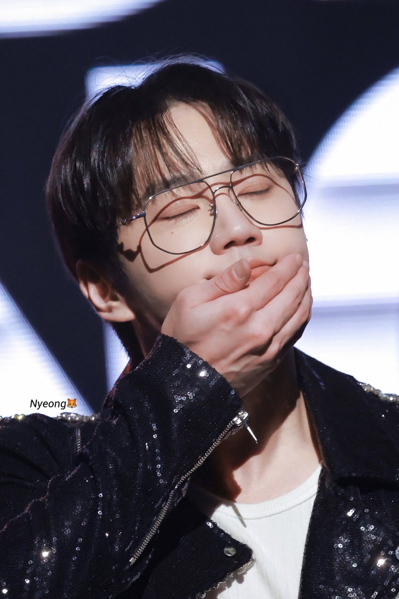 251101 Scene by JUNYOUNG : Another Scene 낮공☀️

살짝 올라온 볼살이 귀여워🤤

#이준영 #준영 #LeeJunYoung 
<a href="/1ee_Jun_Yxxng/">이준영</a>