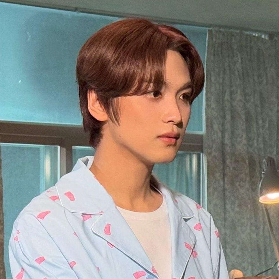 leti misses mark lee tweet media