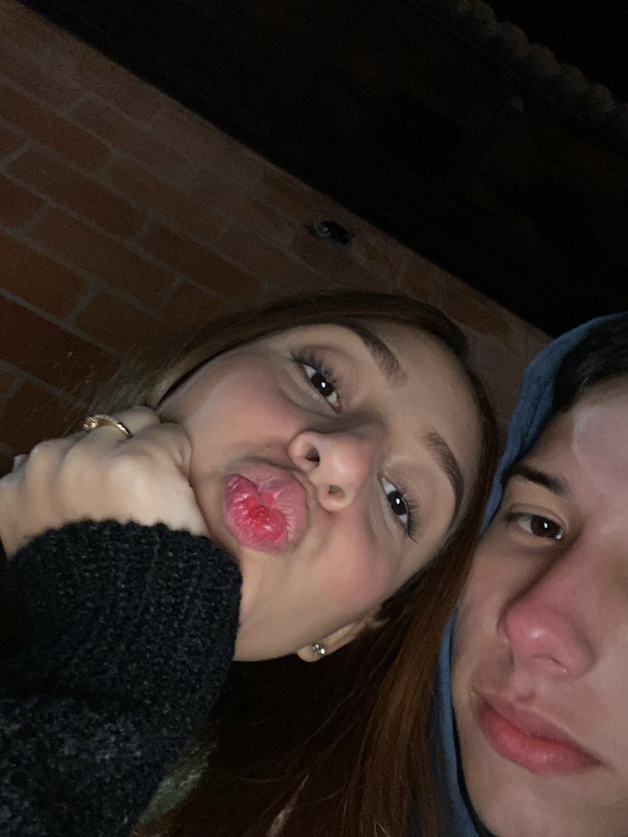 Yeezzus_'s tweet photo. @minombreeschris Una foto mejor! https://t.co/IsXU7RAtVD