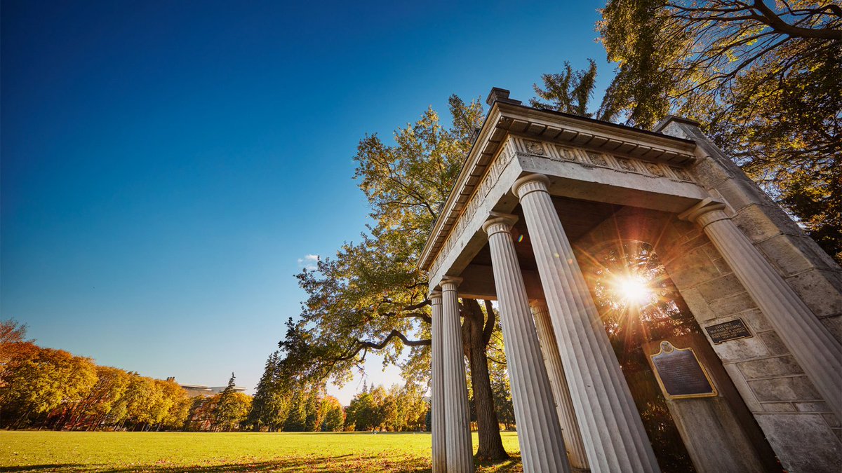 uofg's tweet image. #UofG has appointed Dr. Deb Stark as the 19th chair of its Board of Governors. A proud U of G alumna and former deputy minister, Stark brings decades of leadership in Ontario’s agri-food sector and public service.

Learn more: uoguel.ph/jd360