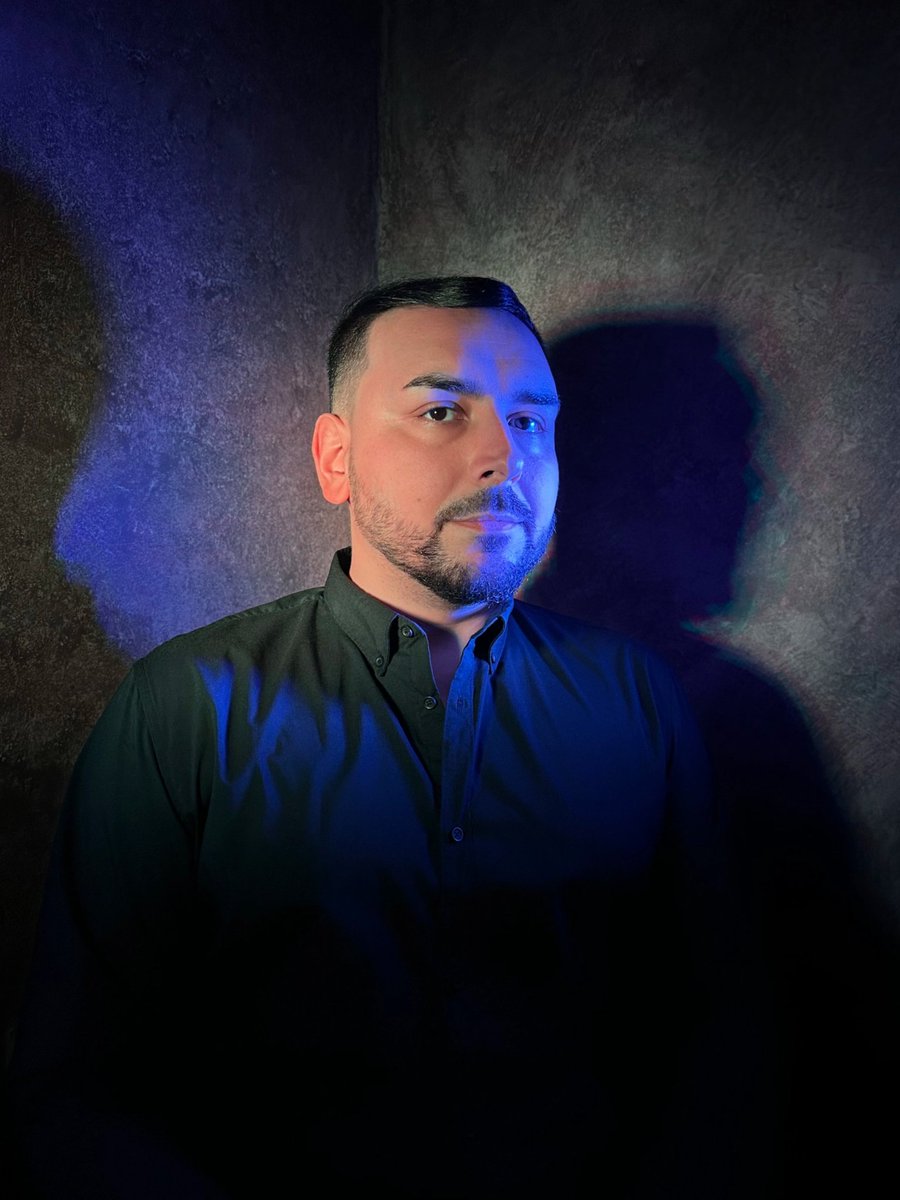 𝑳𝒂 𝒗𝒆𝒏𝒈𝒂𝒏𝒛𝒂 𝒆𝒔 𝒂𝒉𝒐𝒓𝒂 𝒔𝒖 𝒕𝒐𝒅𝒐.
💫 𝐋𝐮𝐳. 𝐔𝐧 𝐜𝐚𝐦𝐢𝐧𝐨 𝐭𝐫𝐮𝐧𝐜𝐚𝐝𝐨.
𝐃𝐢𝐬𝐩𝐨𝐧𝐢𝐛𝐥𝐞 𝐞𝐧 𝐀𝐦𝐚𝐳𝐨𝐧 𝐊𝐢𝐧𝐝𝐥𝐞 
👉 amzn.eu/d/5BH45cV

#AmazonKindle #Novela #Drama #Misterio #LibroDigital #Lectores #Literatura