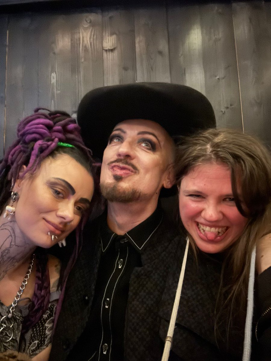 Boy George tweet media