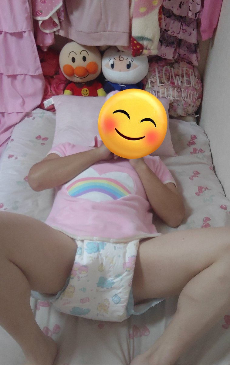 one_syo_'s tweet photo. おはようございます
ポコちゃんのおねしょのおむつ替えです
寒くなり、お部屋暖かくして風邪引かないように気をつけましょう
#おむつ #おねしょ https://t.co/VnDbOK0v2a