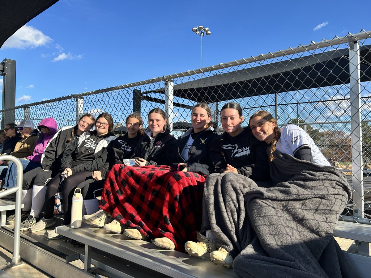 Great weather &amp; games at the PowerBall Classic this weekend. Battled thru injury/illness to go 3-1.
Bats knocked out 35 hits over weekend, pitchers allowed only 14 hits with 1.91 ERA. Defense came thru when needed with big plays to get us off the field. On to Scenic City Nov 7-9!