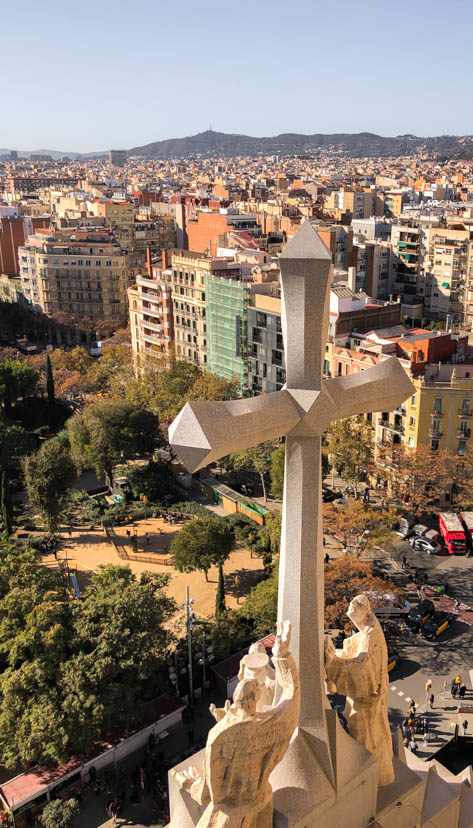MarielaAroundTW's tweet image. 🌇 Where can you find the best panoramic views of Barcelona?

From Park Güell to Bunkers del Carmel — I’ve rounded up the top spots for epic photos &amp;amp; golden-hour moments. 📸

👉 Read the full guide here: marielaaroundtheworld.com/best-views-of-…

#Barcelona #TravelSpain #Viewpoints #CityBreaks