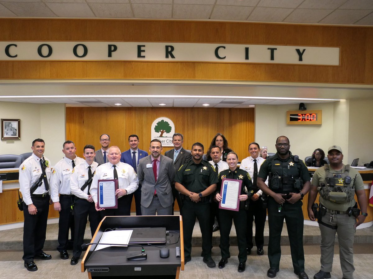 Last week I had the privilege of presenting our brave First Responders serving Cooper City with a copy of my Broward School Board Resolution that I recently introduced and passed recognizing National First Responder’s Day on October 28th! We love and appreciate all of our first