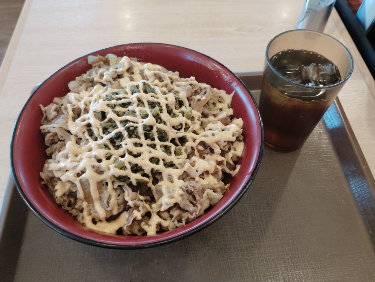 青森から帰って来ました！横浜で皆を降ろして、レンタカー２台返却！手伝ってくれた高橋匡哉くん！ありがとう！幸せな青森２連戦でした！青森の皆様大好きです！もっと成長したいな！俺には見返したい人達がいるから！さて午後は息子の三者面談です！先生に思いを伝えてきます！朝飯はギガ牛丼！
#bjw