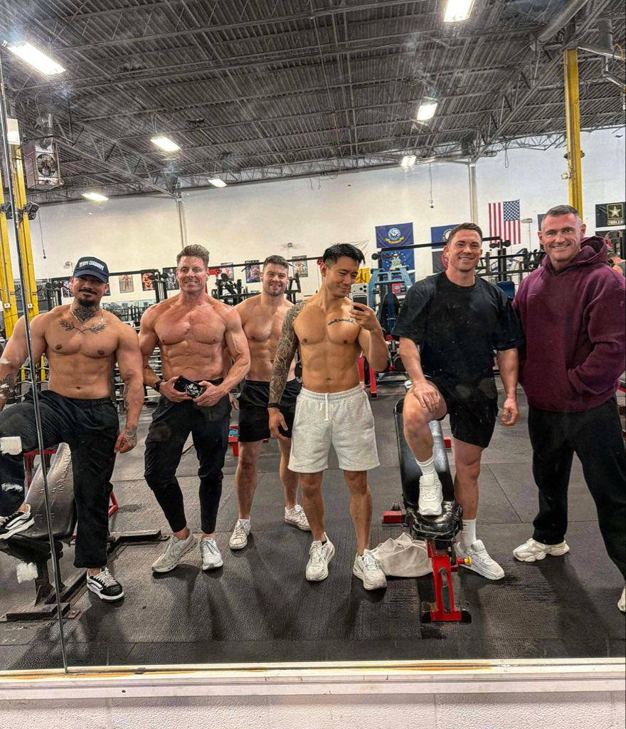 will_parfitt_'s tweet photo. USA Dates 🇺🇸 
Promo code ‘will25’ on select shows

November
5th - Greensboro, NC
7th - Carteret, NJ
8th - Walton, NY
9th - Southington, CT
12th - Providence, RI
13th - Malden, MA
14th - Portland, ME
15th - Fitchburg, MA
16th - Colchester, VT
19th - Wilkes Barre, PA
20th - Brodheadsville, PA
21st - Orchard Park, NY
22nd - Milwaukee, WI

https://t.co/rqVZsWvfZl