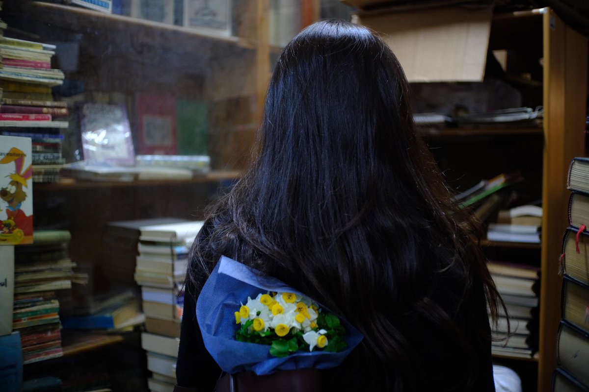 Montlu sokaklarda, tiyatro kapısında
Ankara’yı, Ankara gibi yaşayalım