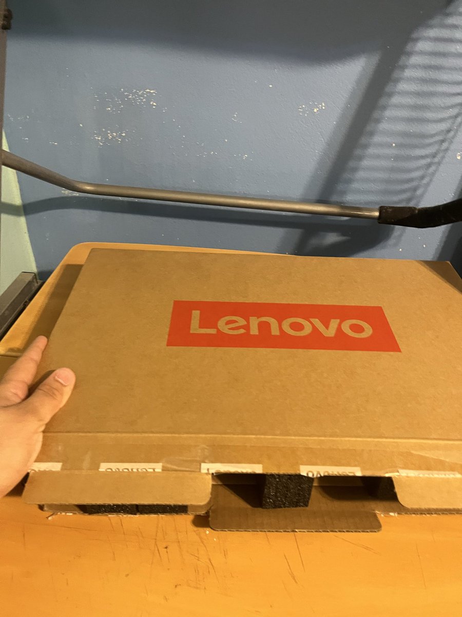 elan_maro's tweet image. Today I got a new computer given by the university for free, this thing looks so good 

Can’t wait to use for my project and university works