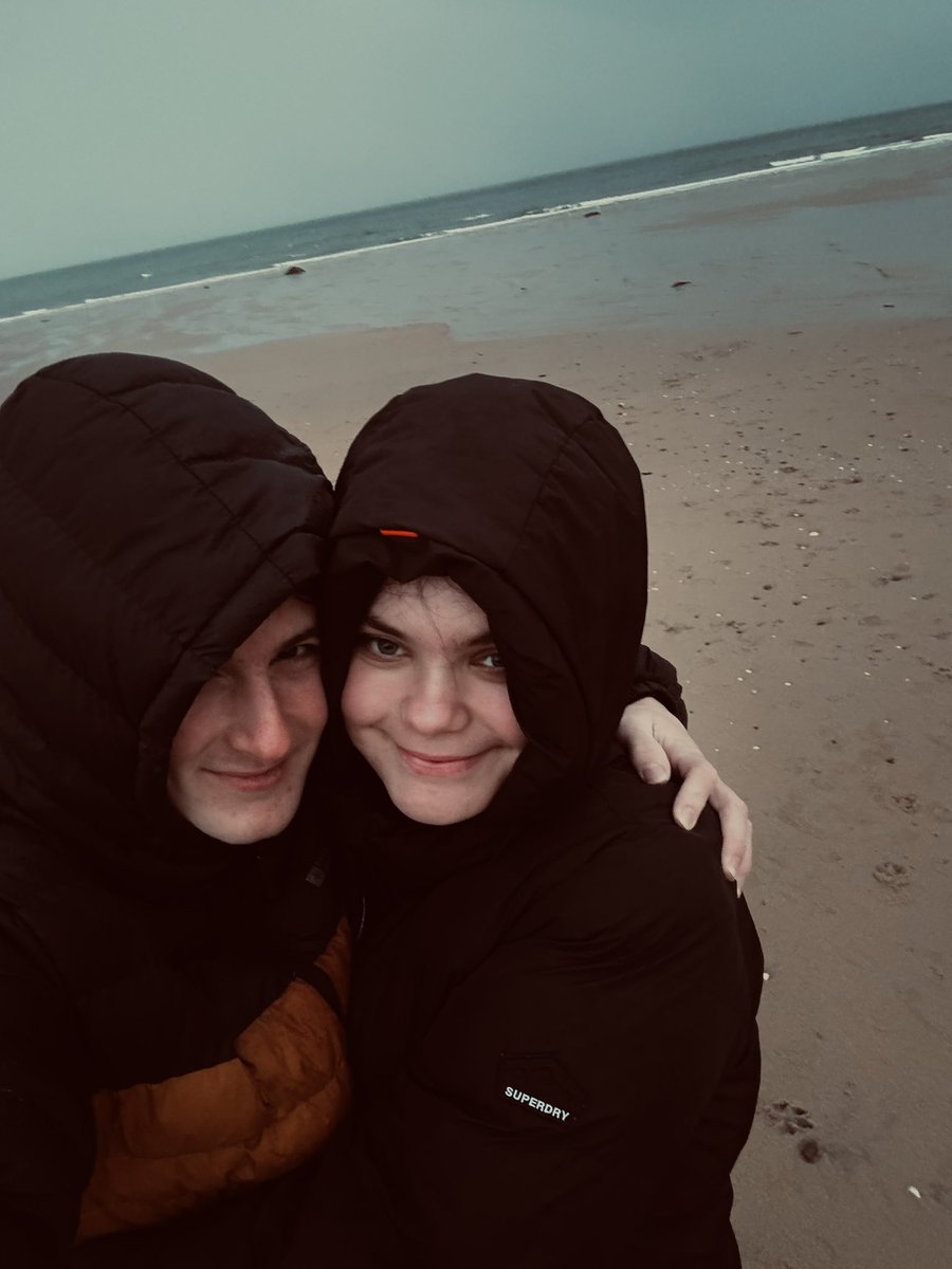 𝑪𝒉𝒆𝒚 𝒇𝒍𝒂𝒏𝒏𝒊𝒈𝒂𝒏 tweet media