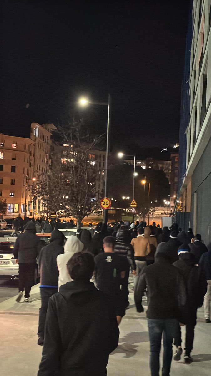 UltrasAccountOF's tweet photo. Symmachiarii en la previa Del Real Oviedo-CA Osasuna.

03/11/25
#ultras https://t.co/JOyPlgAEy0