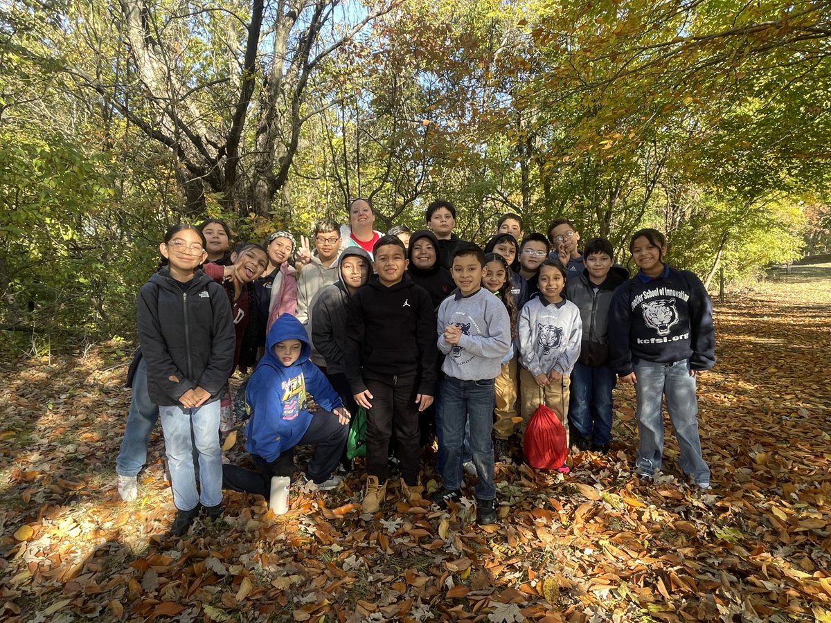 FrontierSchools's tweet image. Our #FSIMiddle Tigers class explored animal adaptations at Burr Oak Woods! 🐾 

Students observed wildlife, learned from naturalists, and connected science lessons to real-life nature. 🌿 

Everyone showed amazing curiosity and teamwork! 👏🐻