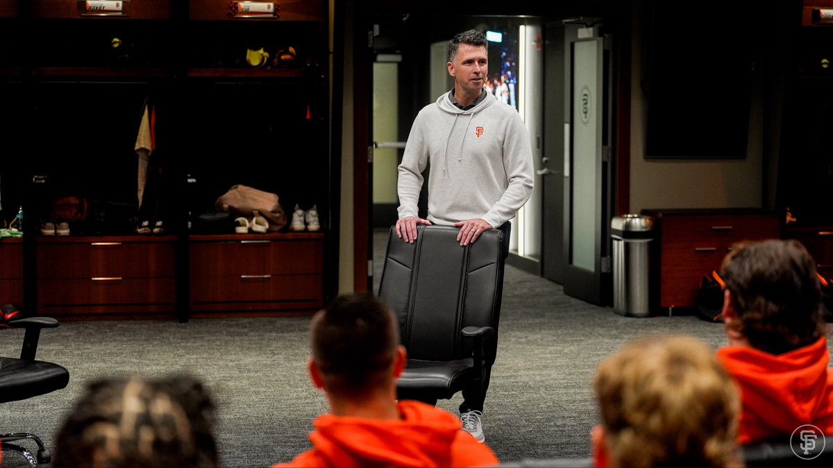 SFGProspects's tweet photo. Day 2️⃣ of Oracle Camp includes a talk from President of Baseball Operations, Buster Posey https://t.co/ASYH12D34b