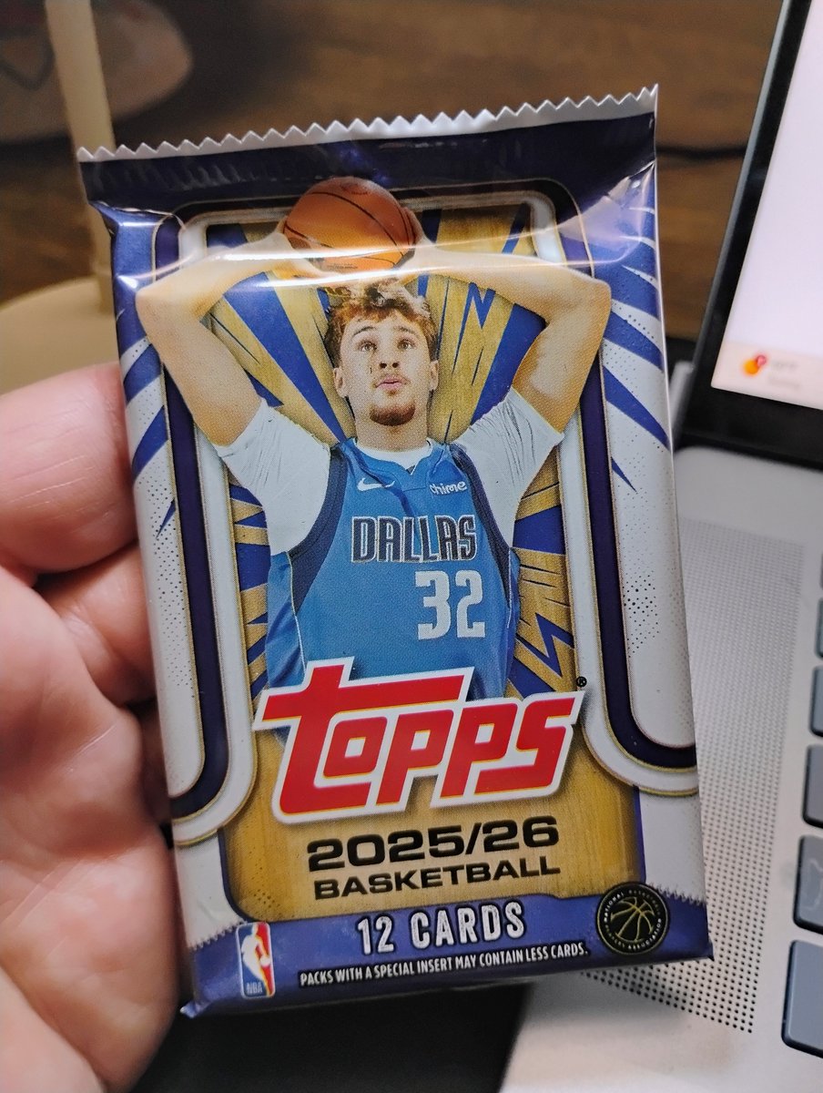 Basketball Trading Card Giveaway Alert!!!
🚨🚨🚨
Like, Repost and Comment 'TBP' to enter. 
💜💜💜
I will pick one winner at random to receive this pack of 2025 Topps Basketball  to someone at random tomorrow night. 
(must be following to claim prize)