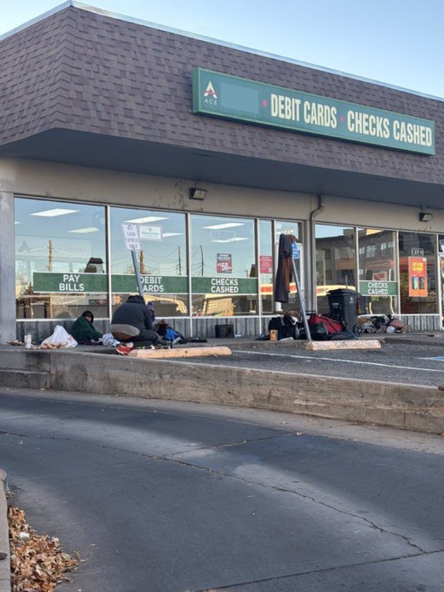 dobetterdnvr's tweet image. CTA: Please email your city council rep and tell them to oppose budget amendments cutting $14M from @denverpolice and public safety budget. 

This would slash the number of officers, slow responses &amp;amp; endanger communities; against residents&apos; calls for more policing.

Denver&apos;s…