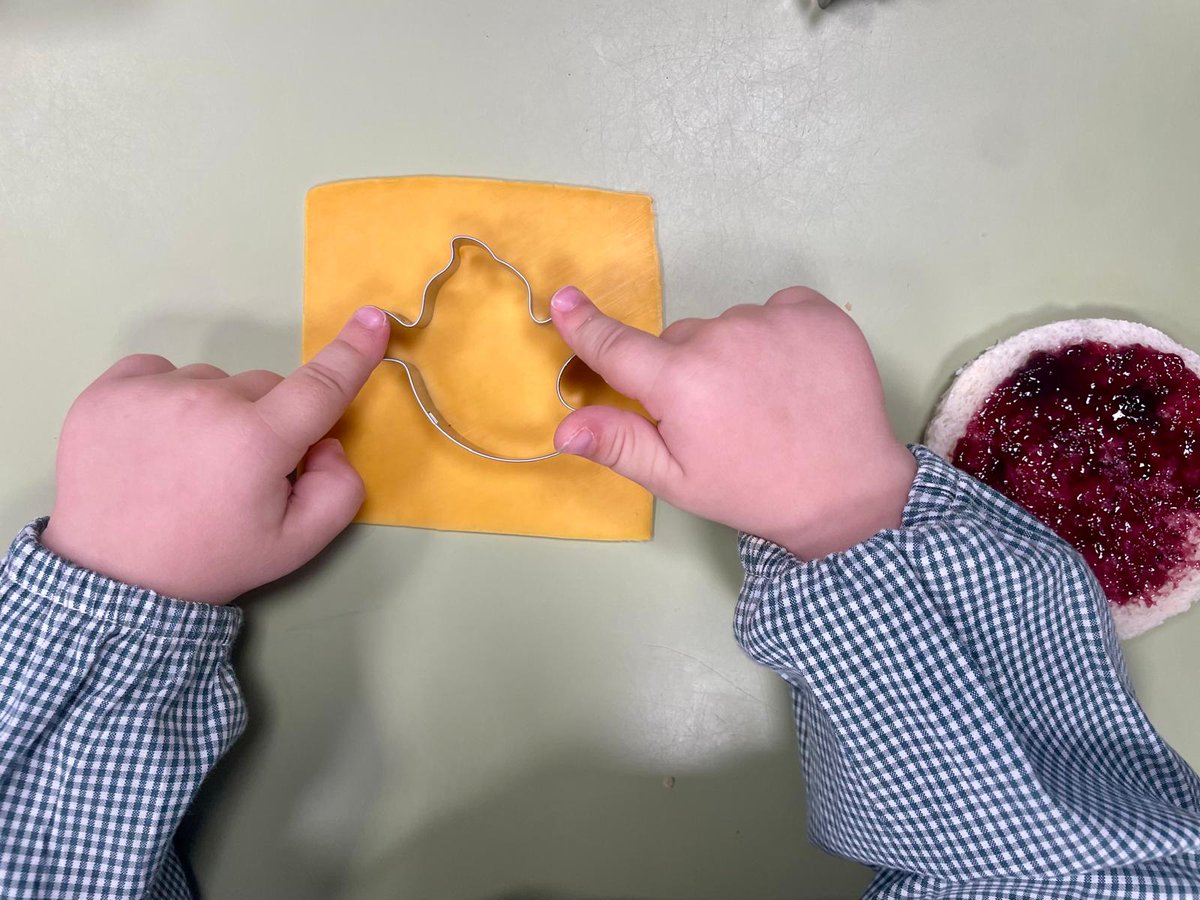 Ya ha pasado Halloween!!🎃, pero queremos recordar el taller de cocina de Halloween que han llevado a cabo nuestras "spooky teachers" en el área de inglés. ¡Ha sido terroríficamente delicioso! Yummy yummy." <a href="/educacyl/">Educación JCyL</a> <a href="/cabezondepisu/">Cabezón de Pisuerga</a> <a href="/cfievalladolid/">CFIE VALLADOLID</a>