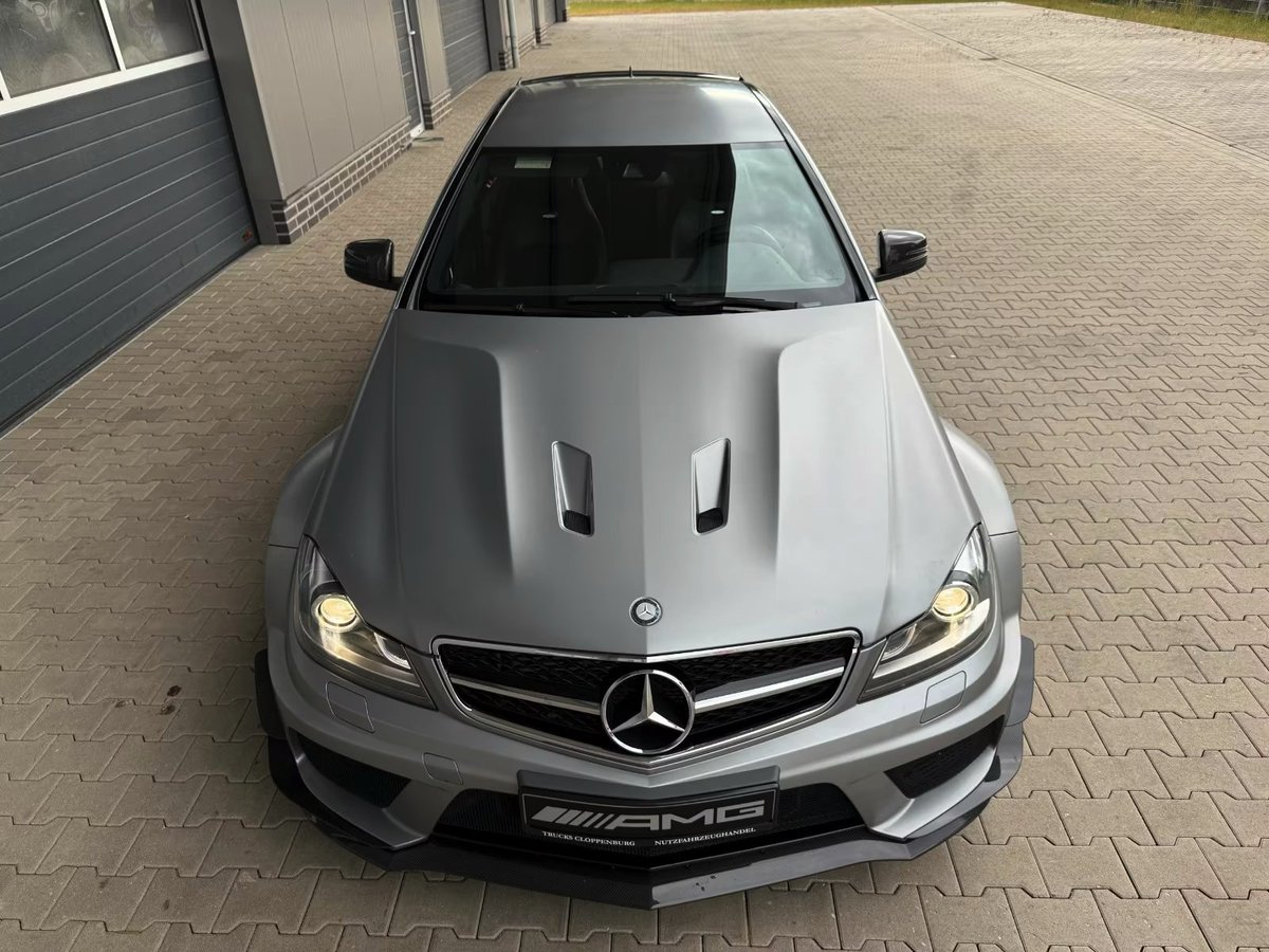 Earlsimxx's tweet photo. The Black Series - C63 AMG. https://t.co/yF1xGCJMIZ