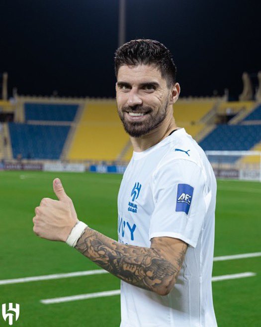 mutaiwee's tweet photo. كل الحكاية فوز جديد و صدارة آسيوية 💙💪 مكانك يا كبير #الهلال_الغرافة #الهلال https://t.co/NMoqNVAjaL