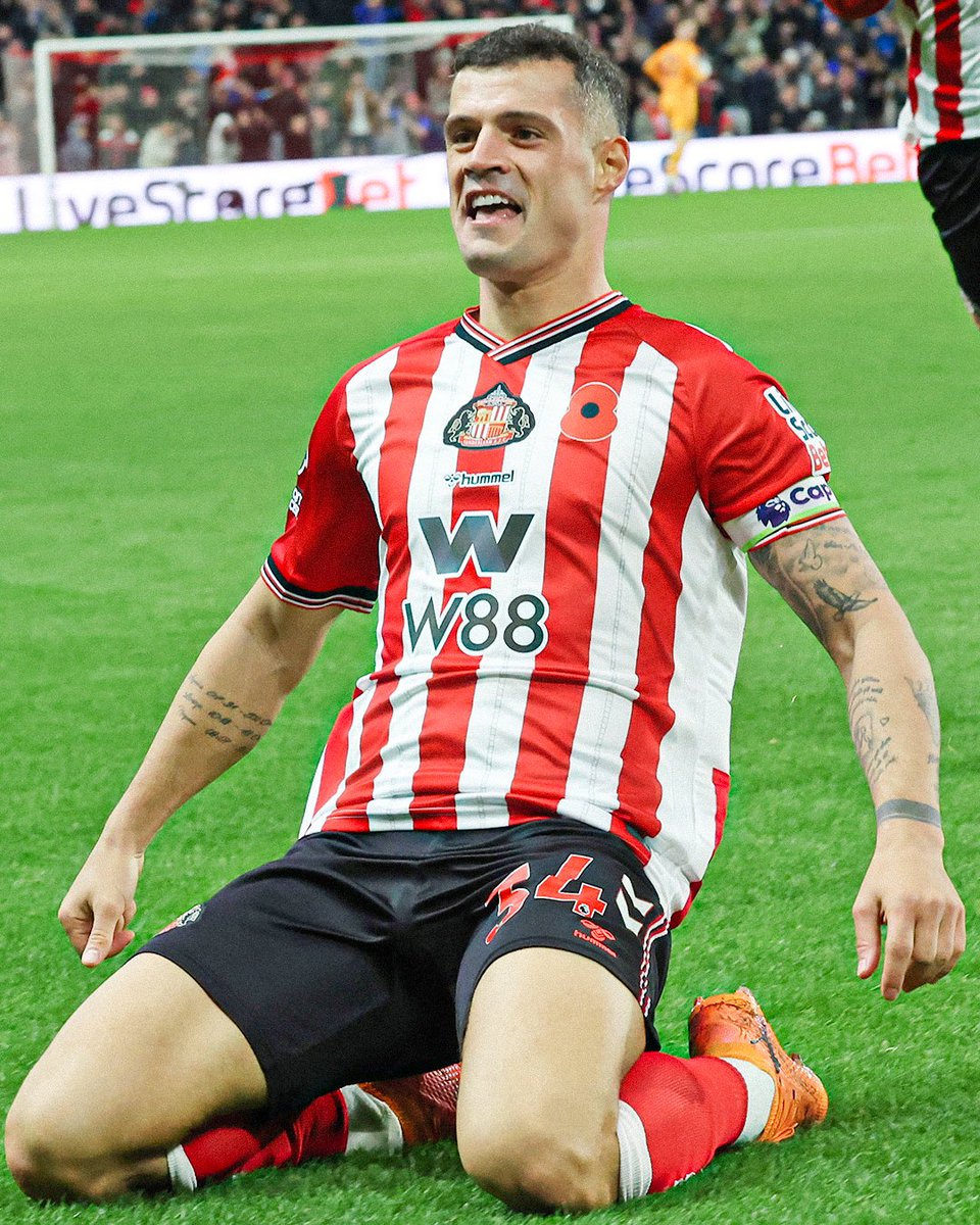 Granit Xhaka joined Sunderland for a reported fee of £17m in the summer...

He’s since captained the side to 4th in the Premier League, been a standout performer and scored a crucial equaliser vs Everton 👏
