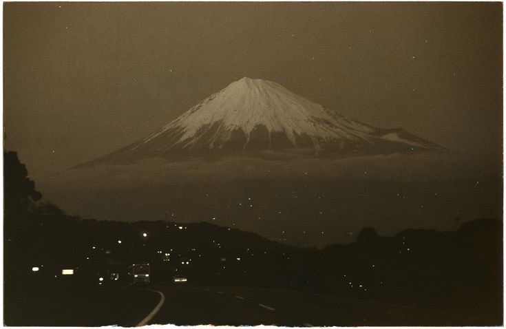 stjohnsphoto's tweet photo. Yamamoto Masao #photography 
Mt. Fuji, c2009 https://t.co/53MV2if3cH