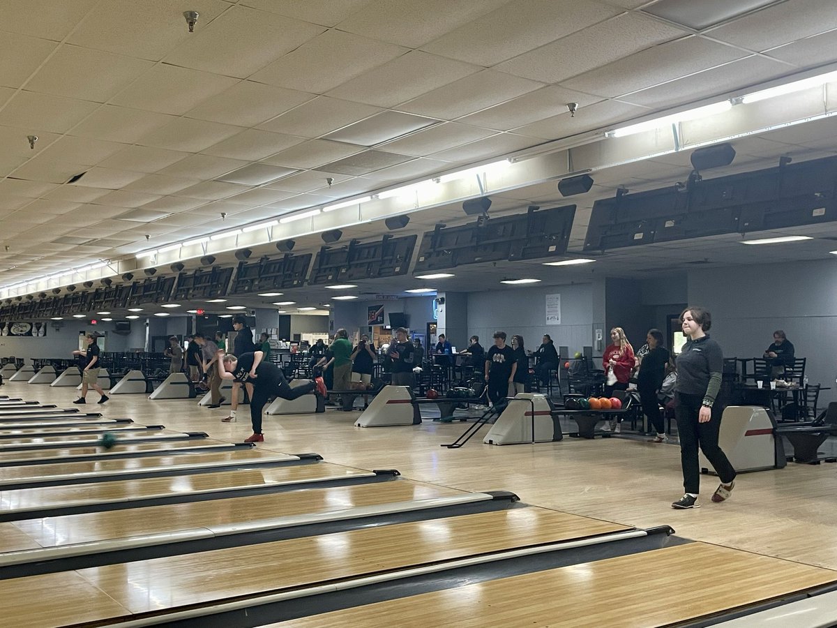 And we are back! <a href="/McNAthletics/">McNicholas Athletics</a> Rocket Bowlers return to the lanes with 40 student athletes ready for the 25-26 season