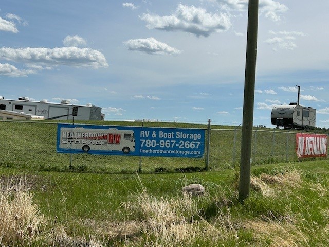 🍁 New month. New week. Same secure storage.
Welcome, November — the frost is here, but your RV &amp; boat are safe with Heatherdown. 🚐⚓

#HeatherdownRVStorage #MondayMotivation #November #RVStorage #BoatStorage