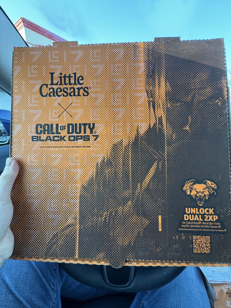 Little Caesars got another makeover… #BlackOps7