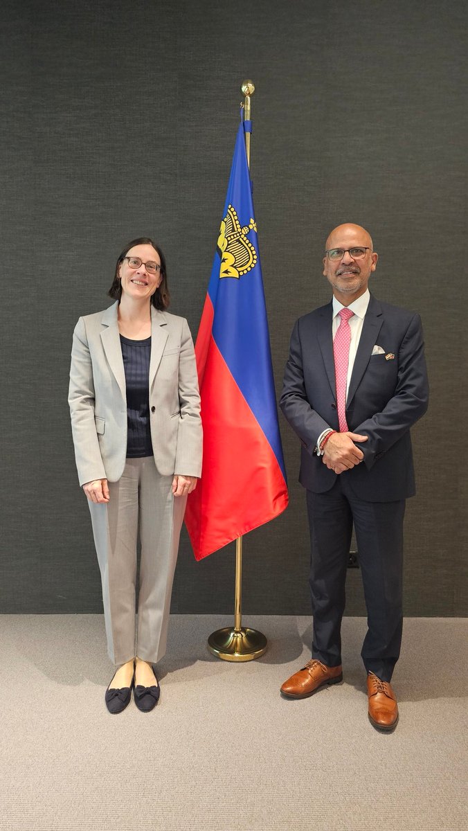 IndiainSwiss's tweet image. Amb kumar met Dy. Director of 🇱🇮 Foreign Office Ms. Christine Lingg in #Vaduz today. They discussed ways to further strengthen 🇮🇳🇱🇮 bilateral ties through increased high-level exchanges.

@MEAIndia
@IndianDiplomacy
@DrSJaishankar
@MFA_LT