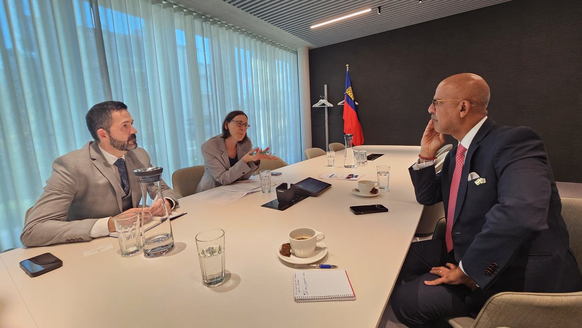 IndiainSwiss's tweet image. Amb kumar met Dy. Director of 🇱🇮 Foreign Office Ms. Christine Lingg in #Vaduz today. They discussed ways to further strengthen 🇮🇳🇱🇮 bilateral ties through increased high-level exchanges.

@MEAIndia
@IndianDiplomacy
@DrSJaishankar
@MFA_LT