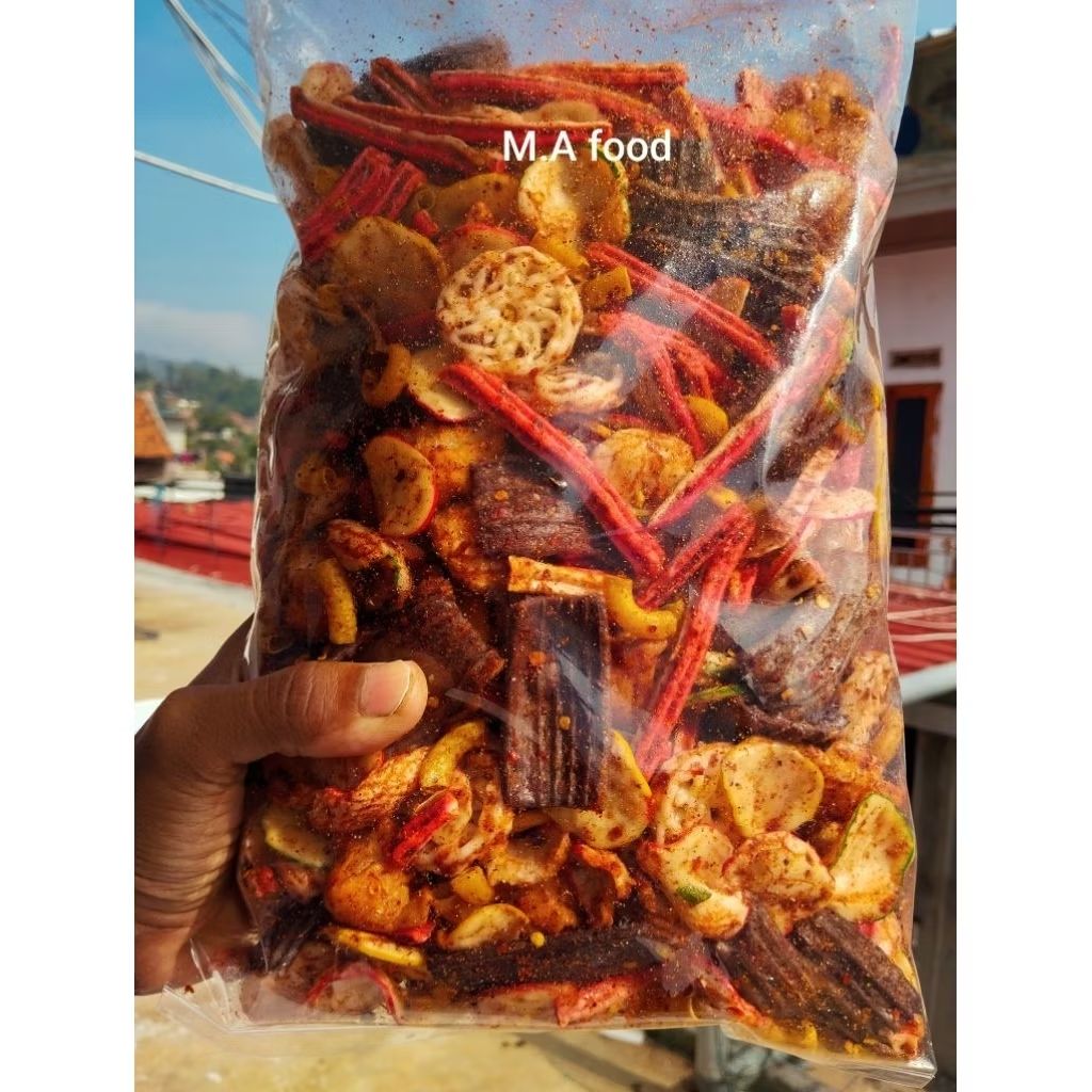 Cek Seblak Mix Campur Kemasan 250 Gr Pedas Daun Jeruk dengan harga Rp10.000. Dapatkan di Shopee sekarang! s.shopee.co.id/7AVSLMuRw9?sha…