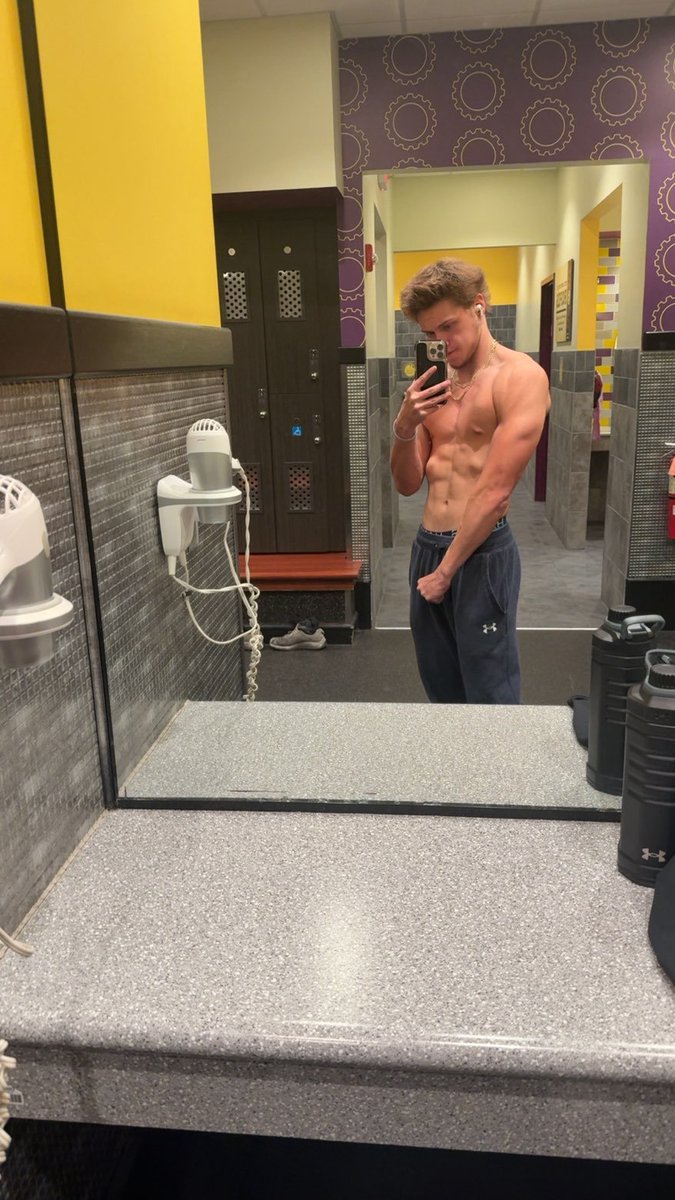 masterfunfoot96's tweet photo. 💪 Drain your accounts to these muscles💪

#cashmaster #findom #alpha #feetworship #cashsub #cashfag #drain 

@diamond__here
@findominfluence
@AlphaMaleWorld1
@RT_4_Alphas
@CashMasterRT
@boymasochist
@MASTER_UPDATES
@Toeypromo
@footmastersRTS
@SoumisArdent
@alphaxfindomrt
@PromoJacked
@MastersOfX
@drain_train_
@slave_here
@CockyStr8boyz
@Domcollection00
@findomfan420
@FindomHierarchy
@HellGodsPro
@topalphamales