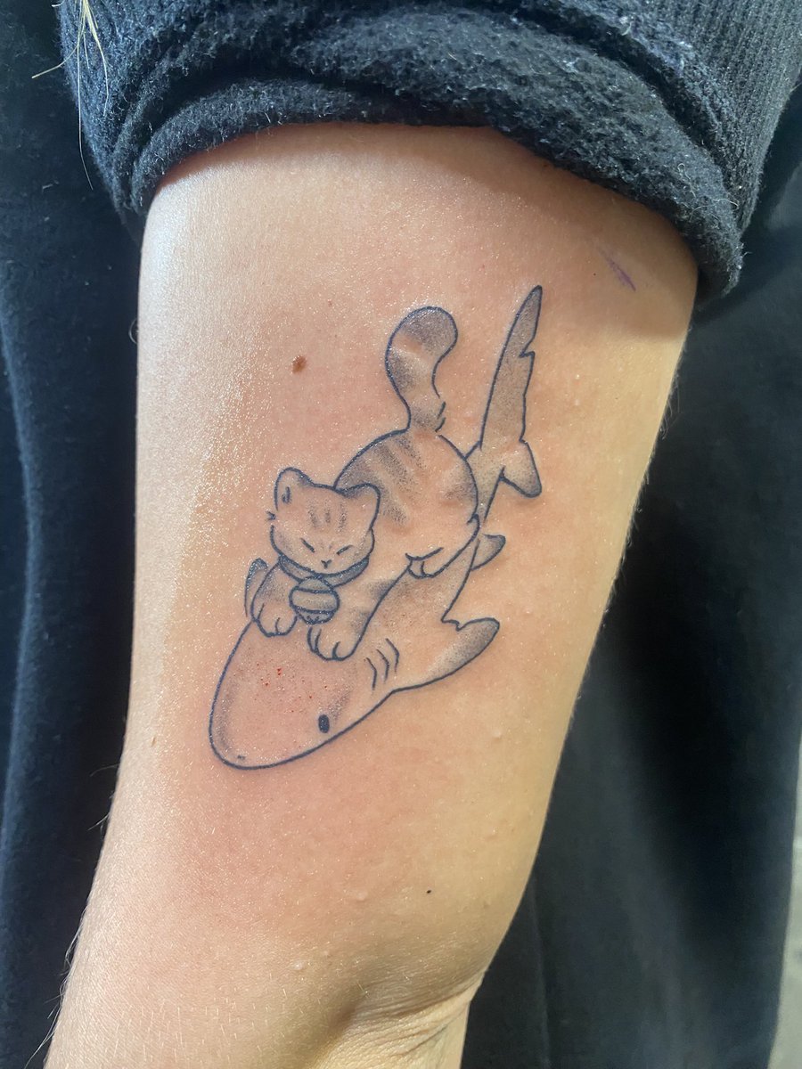 halloween tattoo!! 🎃 (not a spooky one, just got it that day lol)