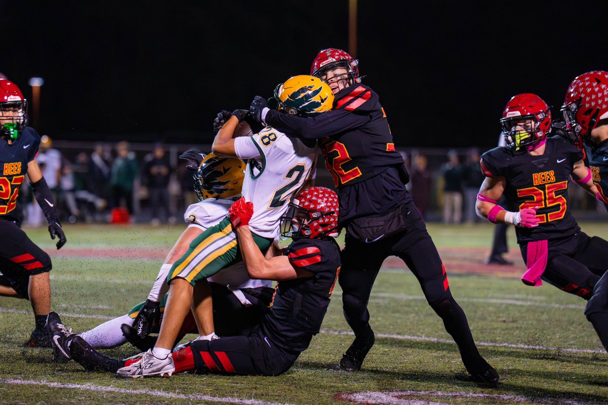 BBHFootball's tweet photo. Week 11 Playoff top performers 

Offense: O-line two 100 yd rushers
Defense: Peyton Williams and Marc Sokolowski 
Lineman: Trevor Johnson
Special Teams: Otto Greiser, Bryndan Williams
Iron men: Nate Henegar, Ed Beach, Colin Zurowski.
Player of the week: Pete Chermonte https://t.co/Bpn78EjxnD