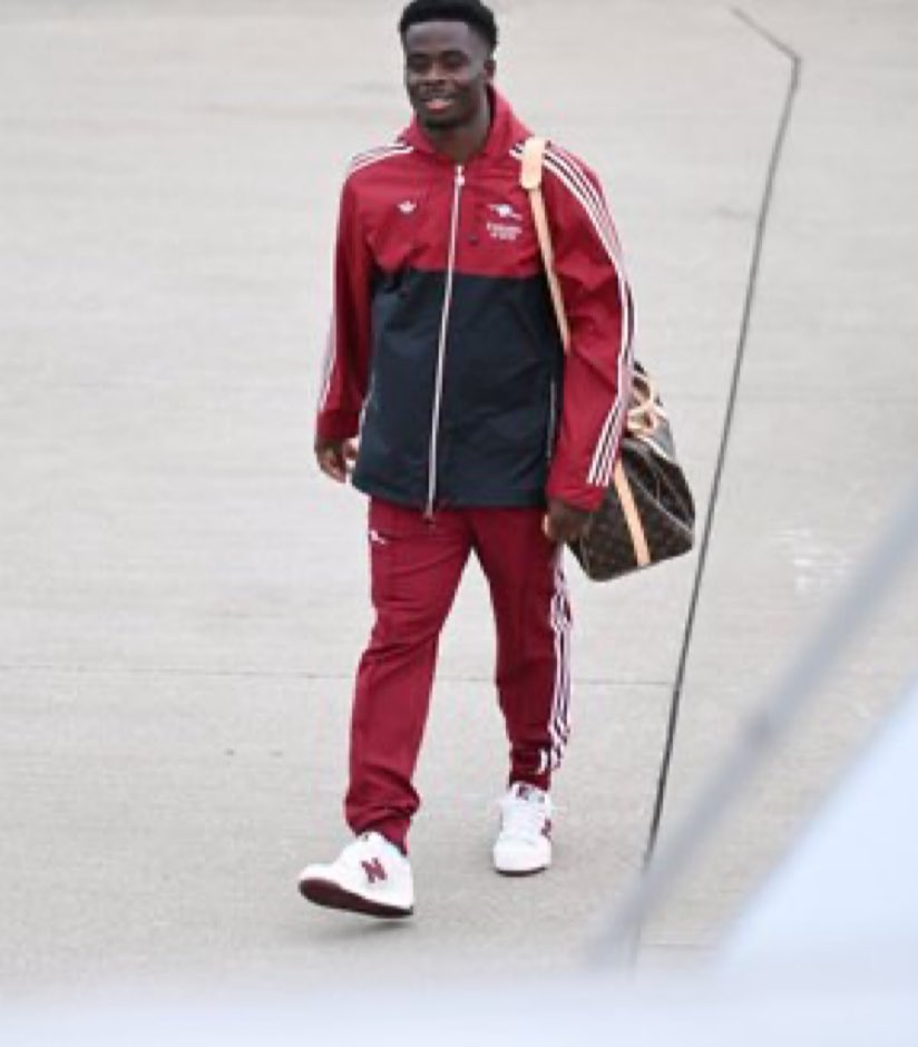 olusegunthomas2's tweet image. 🚨🗣️ when you are big, you are big. Regardless 

 #Class 👏 

✈️ ✈️✈️