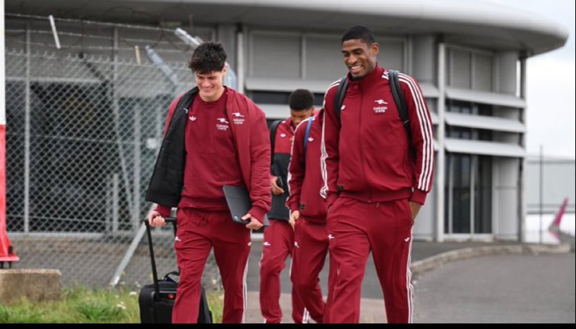 olusegunthomas2's tweet image. 🚨🗣️ when you are big, you are big. Regardless 

 #Class 👏 

✈️ ✈️✈️