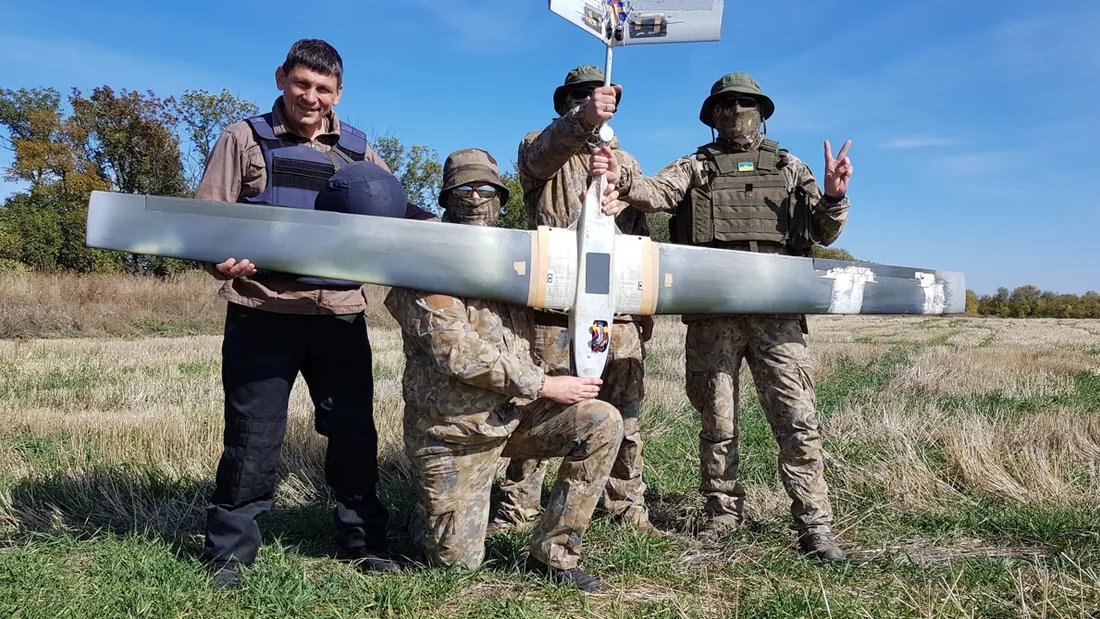 Olivia_anthoony's tweet image. Ukraine’s army now uses drones like a video game soldiers earn points for hitting Russian targets and trade them for more drones. Wild times 😳
#Ukraine #Drones #WarTech