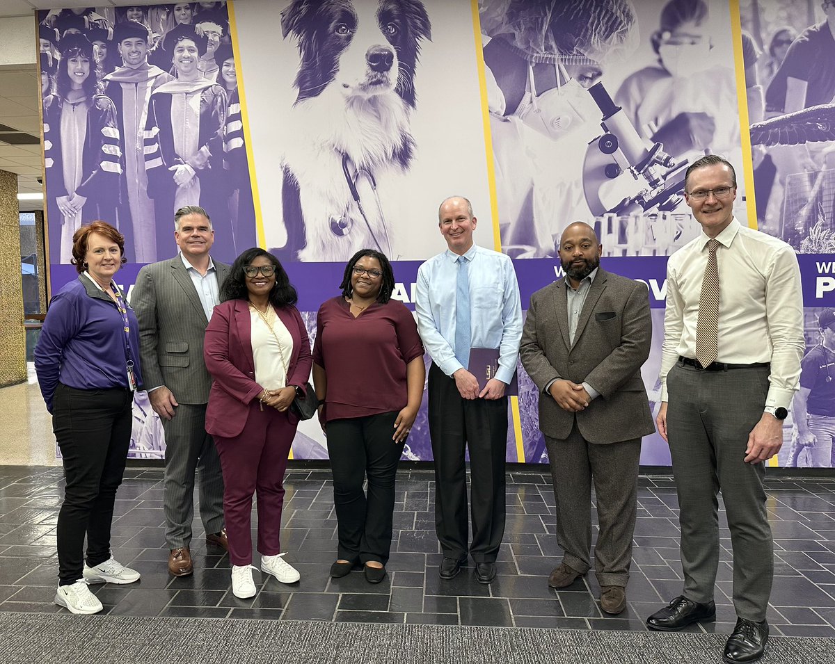 lsuvetmeddean's tweet photo. What a joy to welcome @EOurso47822 to @LSUVetMed today—including Dean Russell Crook & his leadership team—to discuss possible collaborative endeavors. The potential for partnership is huge & I’m excited! #LSU #ScholarshipFirst #WBTTW #WeTeach #WeLead #Business #BetteringLives💜💛 https://t.co/JhDEBprIve