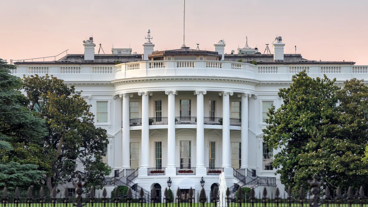 🇺🇸 THE WHITE HOUSE WILL MAKE ITS FIRST-EVER APPEARANCE AT RIPPLE’S SWELL CONFERENCE TOMORROW

The Executive Director of the President's Council of Advisors for Digital Assets will be representing the White House at the Ripple Swell event in NYC tomorrow.

📢 TODAY — Ripple