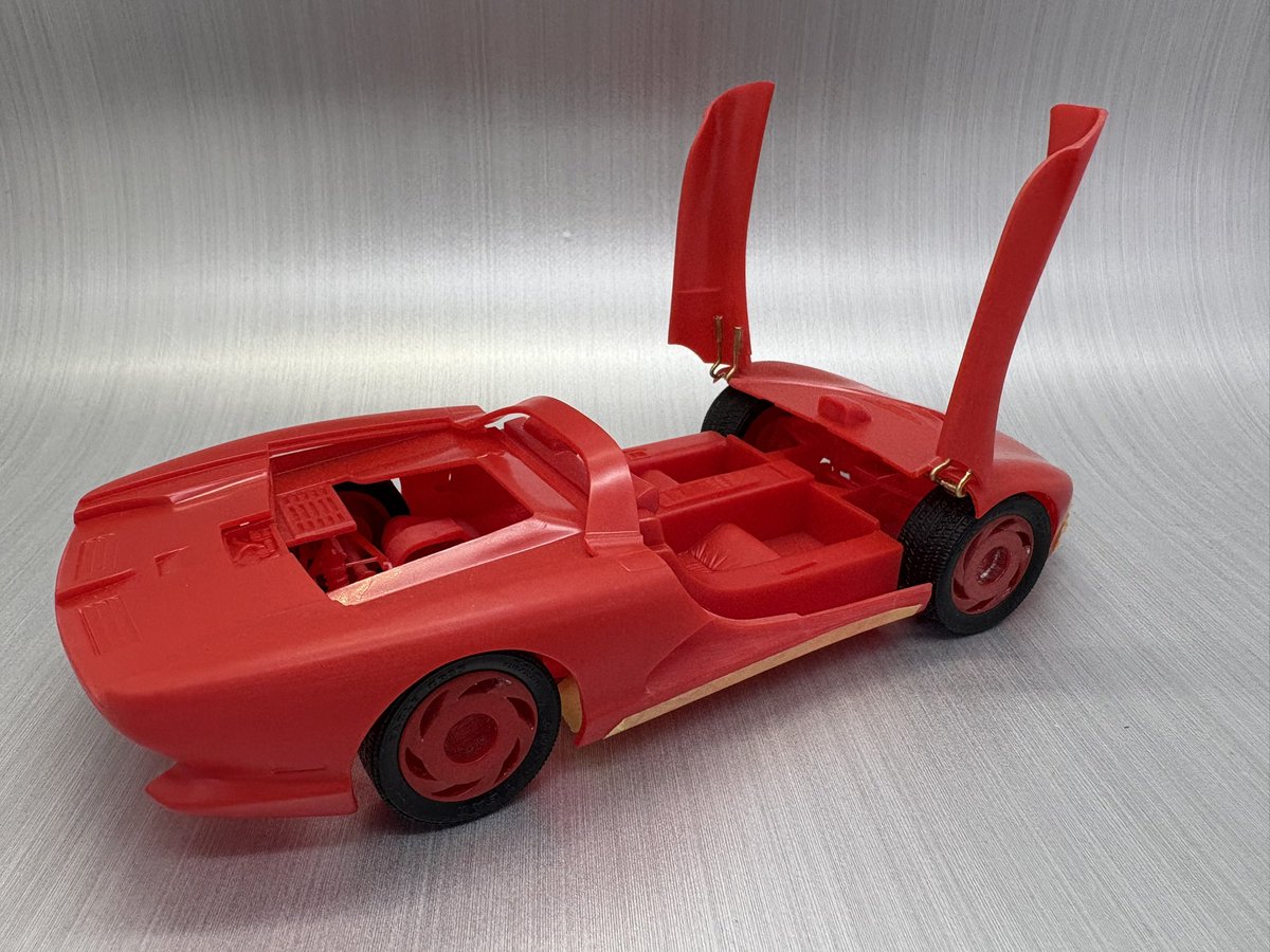 〜Corvette Indy〜
ヒンジを自作して、ドアが開くようには出来ました😉
次はサイドシルやタイヤハウスなども自作していきます🫡
#カーモデル #コルベットインディ  #36ブース #corvetteindy #パカパカギミック