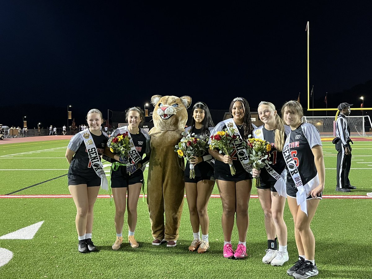 Congratulations to our senior flag football players!  What an amazing inaugural season! #WEAREOAKTON 🏈