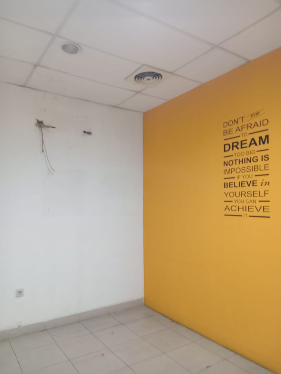 denararynn's tweet photo. halo yang butuh ruangan untuk berkantor bisa sewa private office di kami ya mulai dari harga 3,5 jutaan aja loh selain itu kami juga menyewakan alamat kantor (virtual office) lokasi di jakarta baratbisa chat dsni maupun hub no wa kami di no 082125603438 https://t.co/DkgLl6vlVw